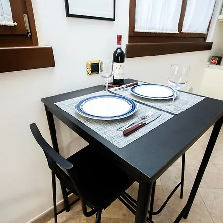 Gg Apartment